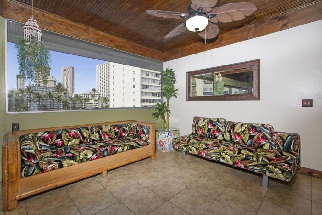 Hawaiian King Aparthotel โฮโนลูลู ภายนอก รูปภาพ