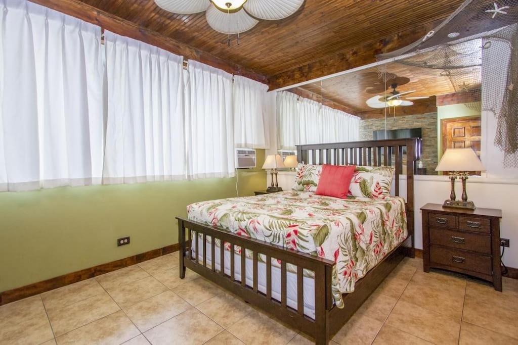 Hawaiian King Aparthotel โฮโนลูลู ภายนอก รูปภาพ