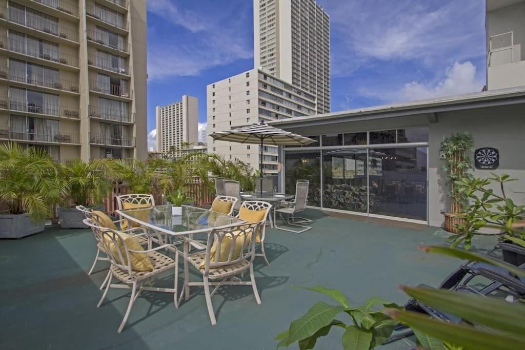 Hawaiian King Aparthotel โฮโนลูลู ภายนอก รูปภาพ