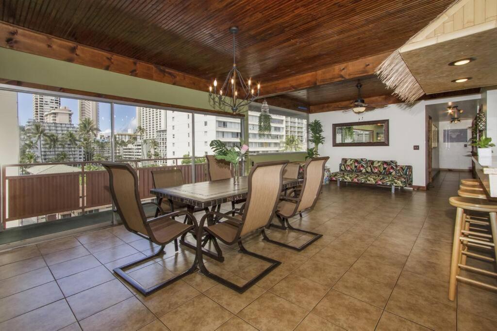 Hawaiian King Aparthotel โฮโนลูลู ภายนอก รูปภาพ